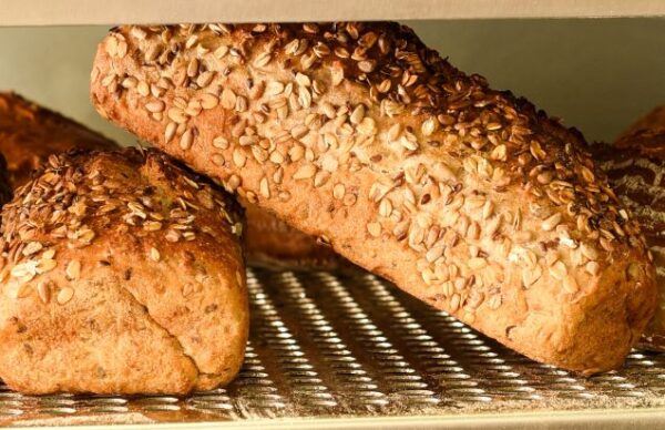 kruh sa sjemenkama, 450 g